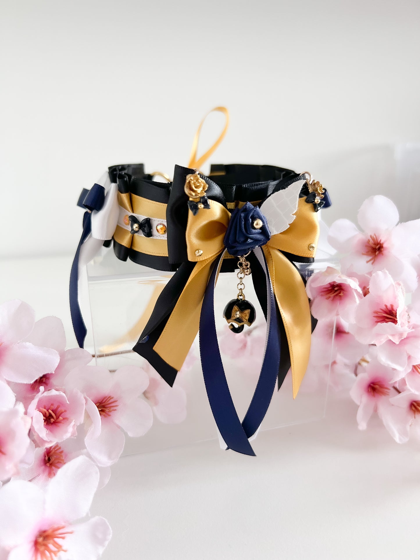 Navia collar