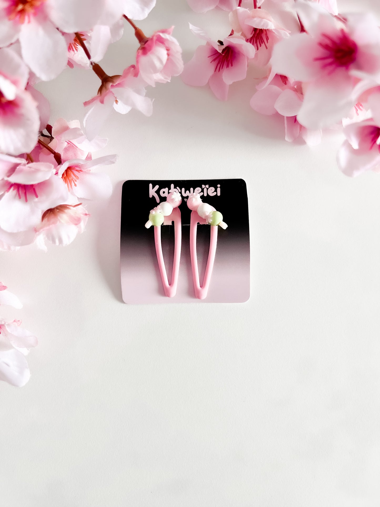 Sakura Dango's hair clip