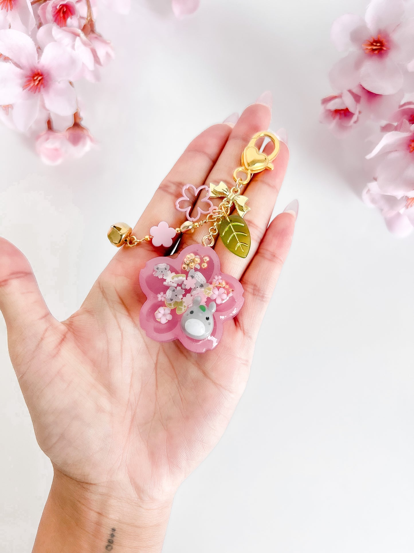Sakura baby Totoro shaker resin keyring