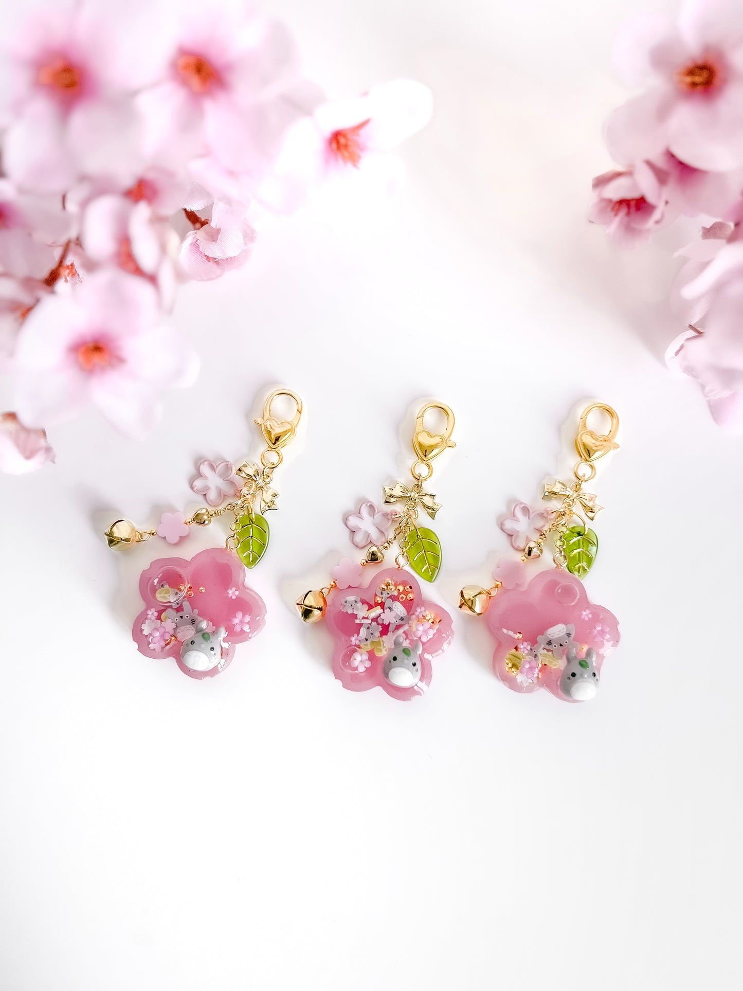 Sakura baby Totoro shaker resin keyring