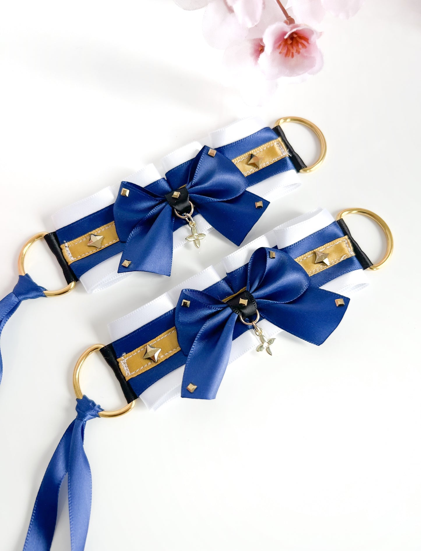 Albedo cuffs