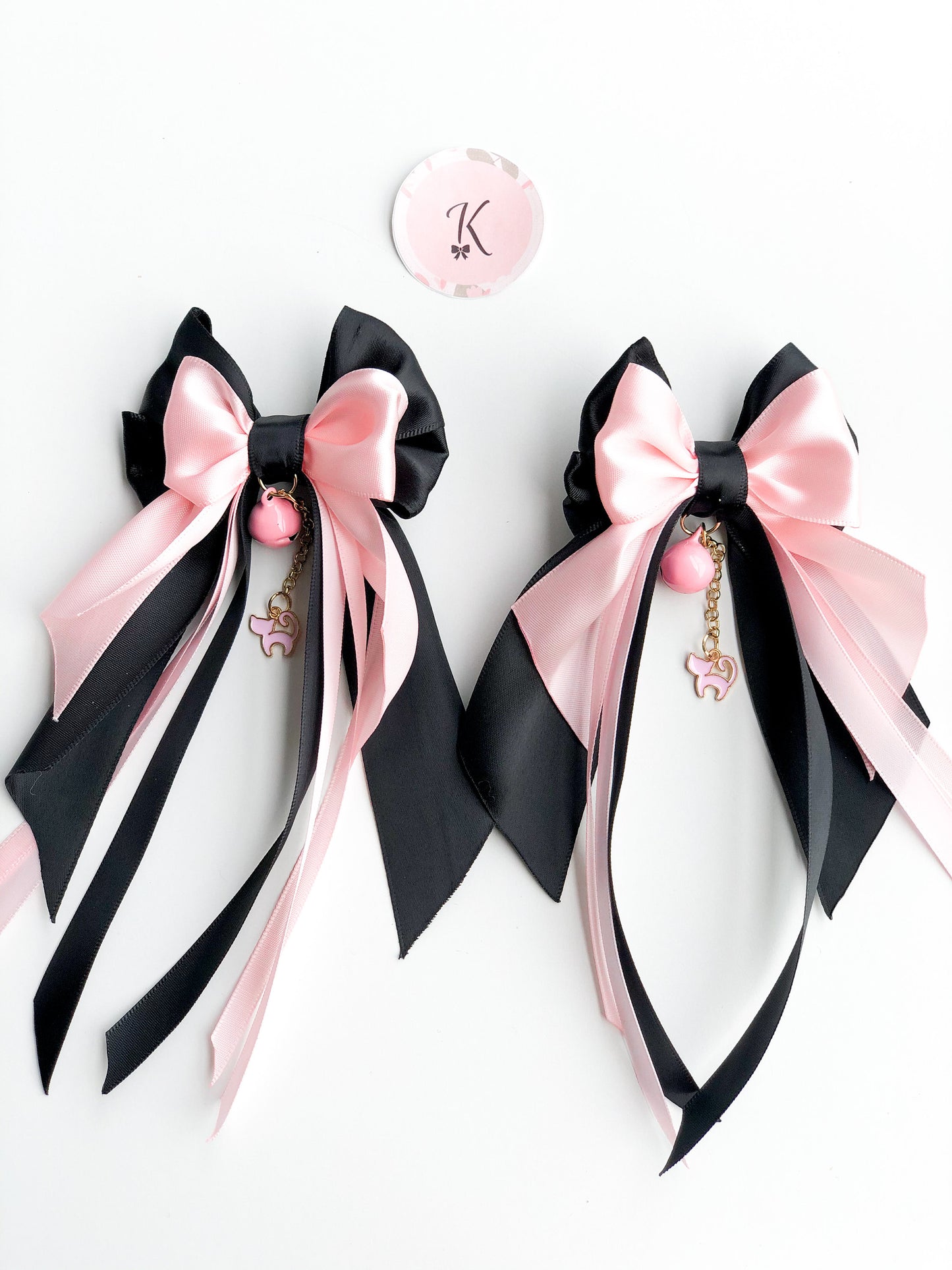 Black pink kitty clips ins