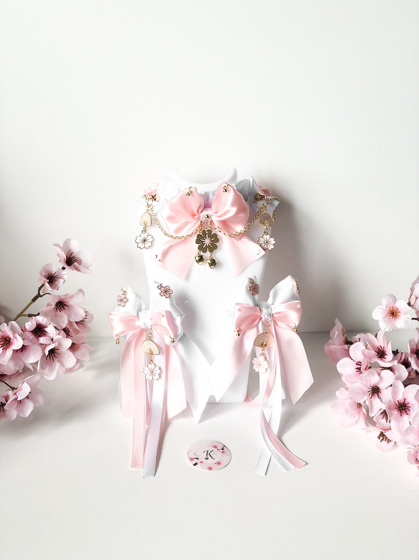 Fan of Sakuras collar