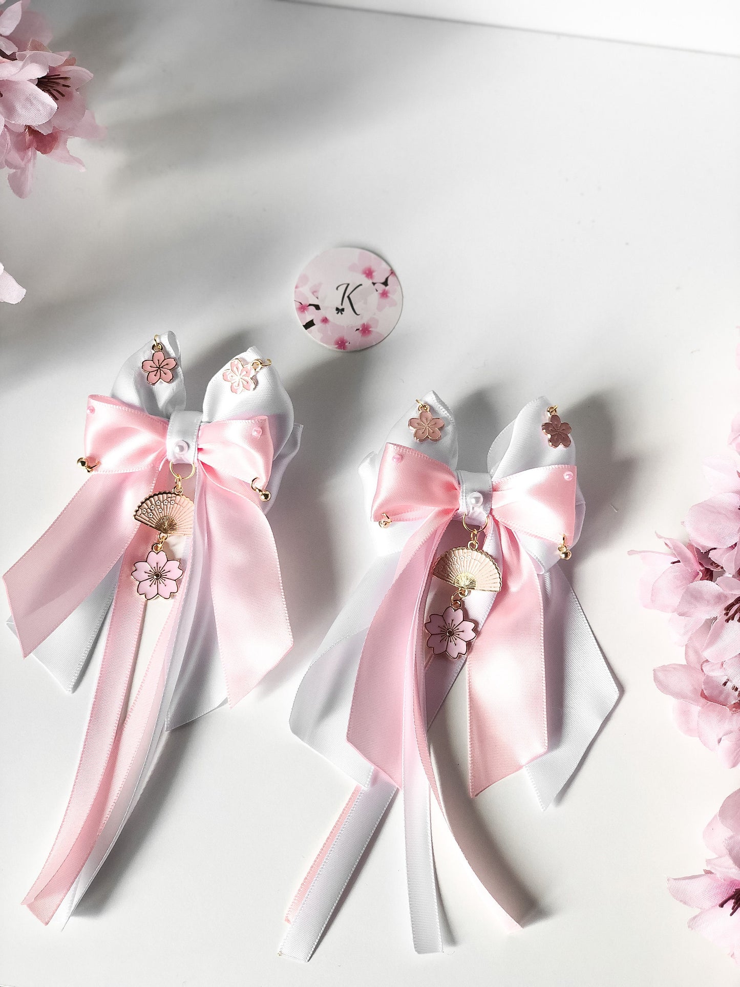 Fan of Sakuras clip ins