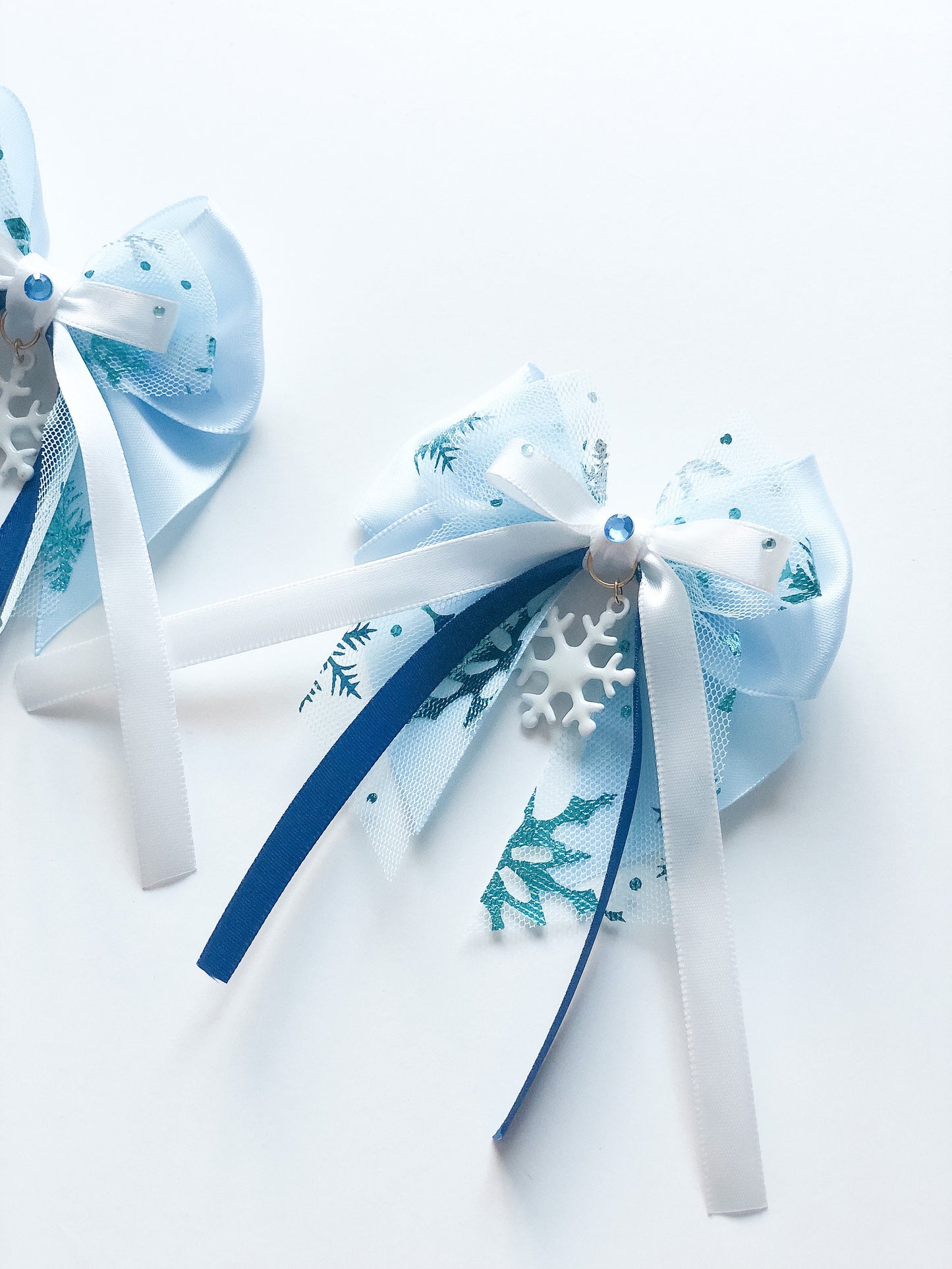 Snow matching clip ins