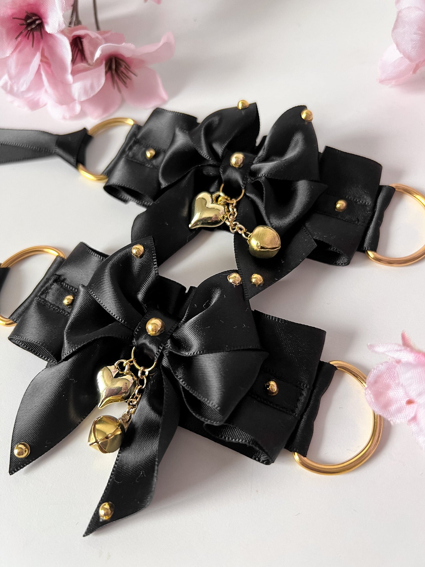 Sweet Kitty Dreams cuffs