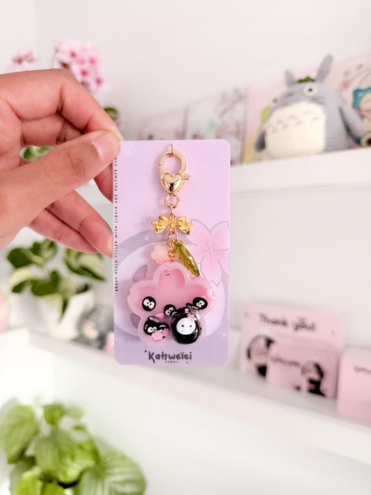 No face shaker resin keyring